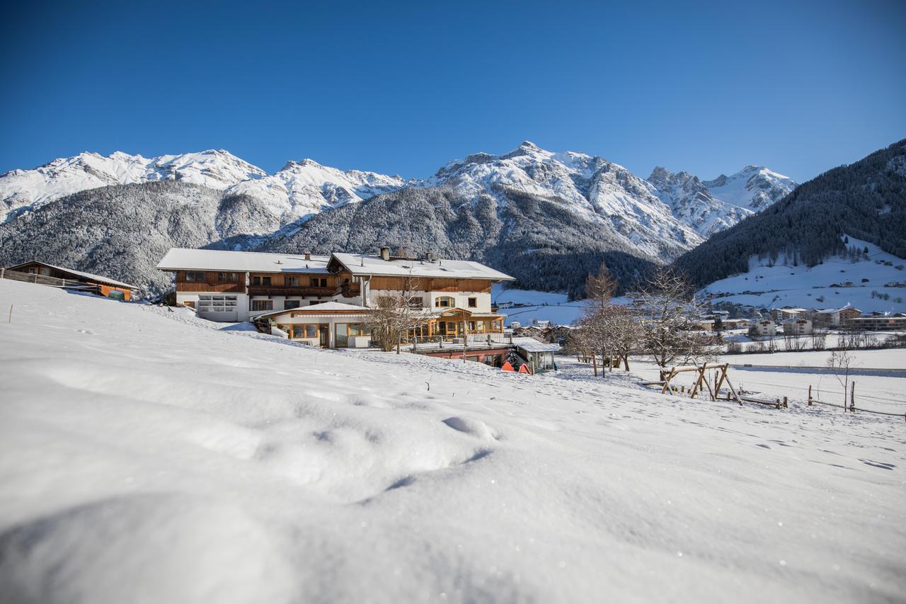 Отель Ladestatthof Нойштифт-им-Штубайталь Экстерьер фото