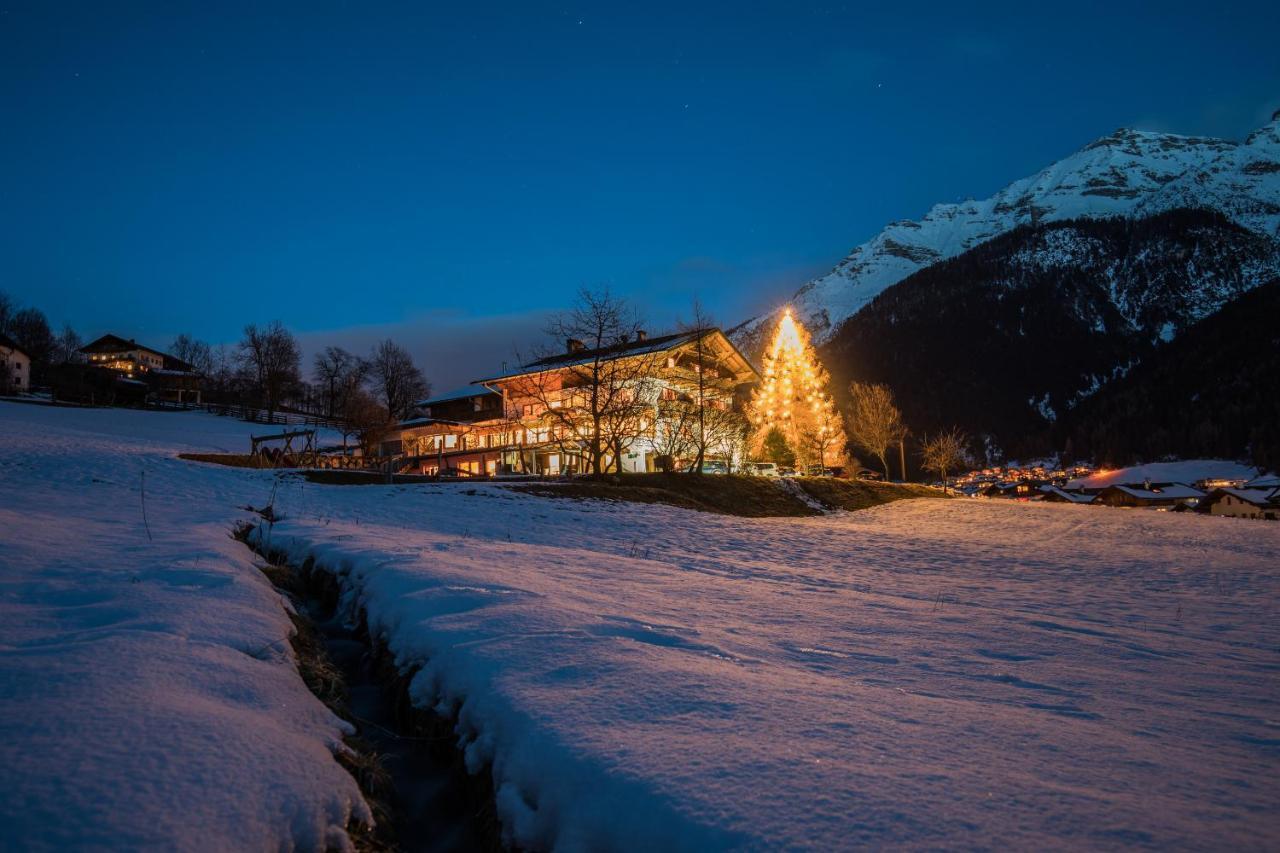 Отель Ladestatthof Нойштифт-им-Штубайталь Экстерьер фото